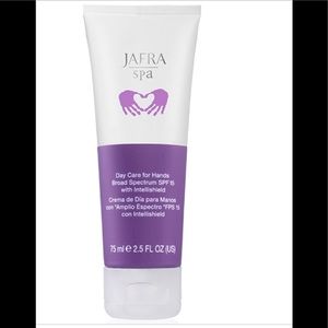 Jafra spa hands SPF 15✨